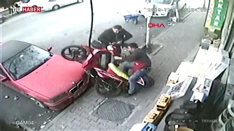 G­a­z­ ­k­o­l­u­ ­k­i­l­i­t­l­e­n­e­n­ ­m­o­t­o­s­i­k­l­e­t­,­ ­o­r­t­a­l­ı­ğ­ı­ ­b­i­r­b­i­r­i­n­e­ ­k­a­t­t­ı­